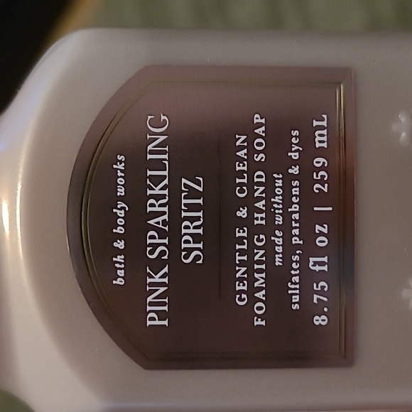 🆕️B&BW Soap Set - Picture 7 of 8